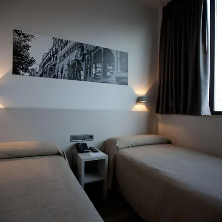 Ciutat De Sant Adria Hotel 2*