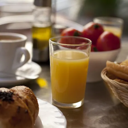 Ciutat De Sant Adria Hotel 2*