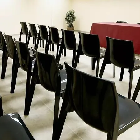 Ciutat De Sant Adria Hotel 2*
