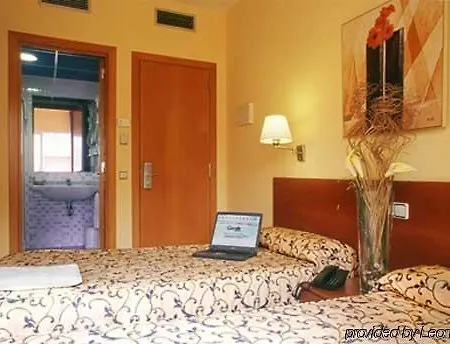Ciutat De Sant Adria Hotel 2*